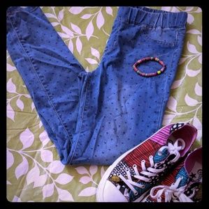 Cat and Jack jeggings. Heart pattern.